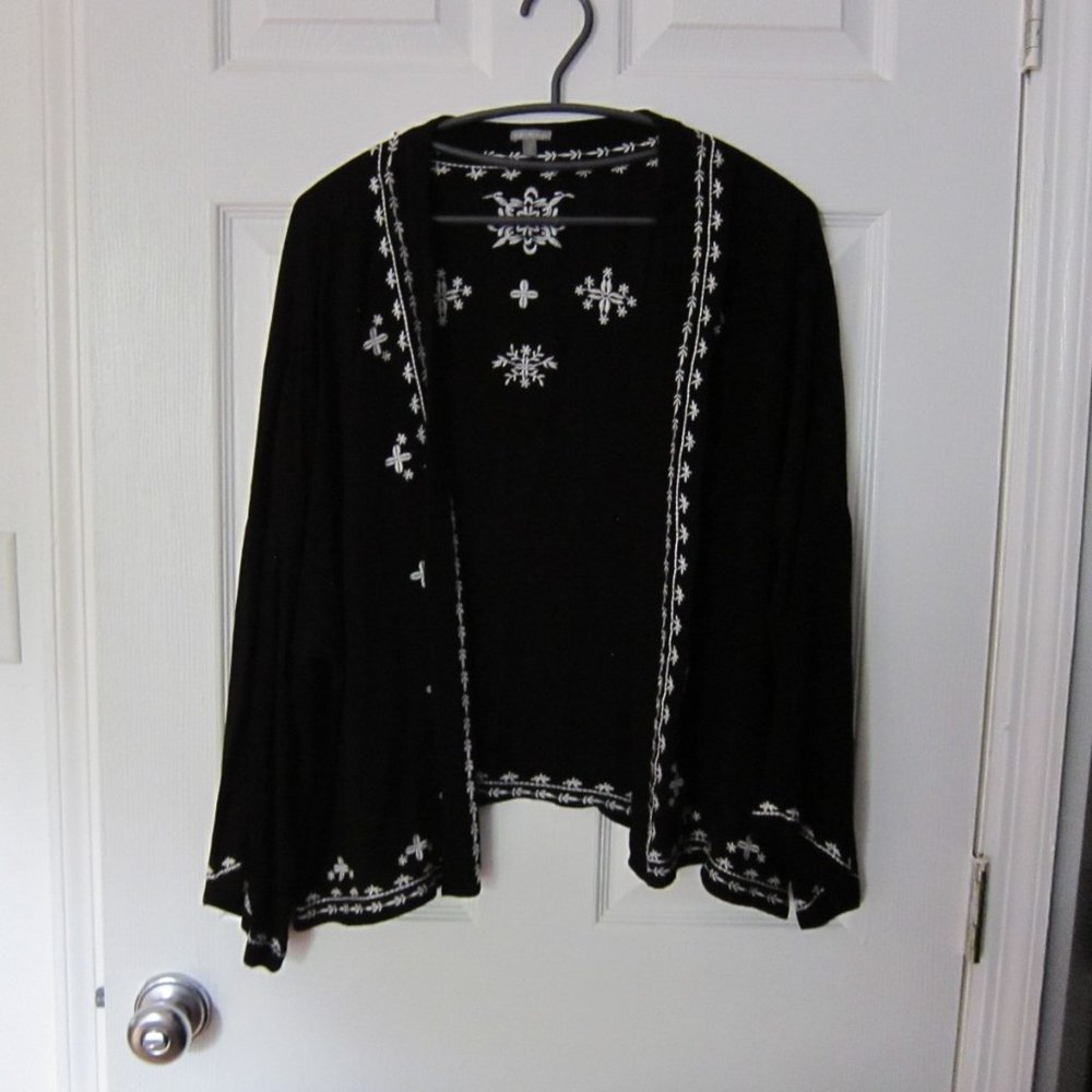 Charlotte Russe Black Flowy Cardigan M